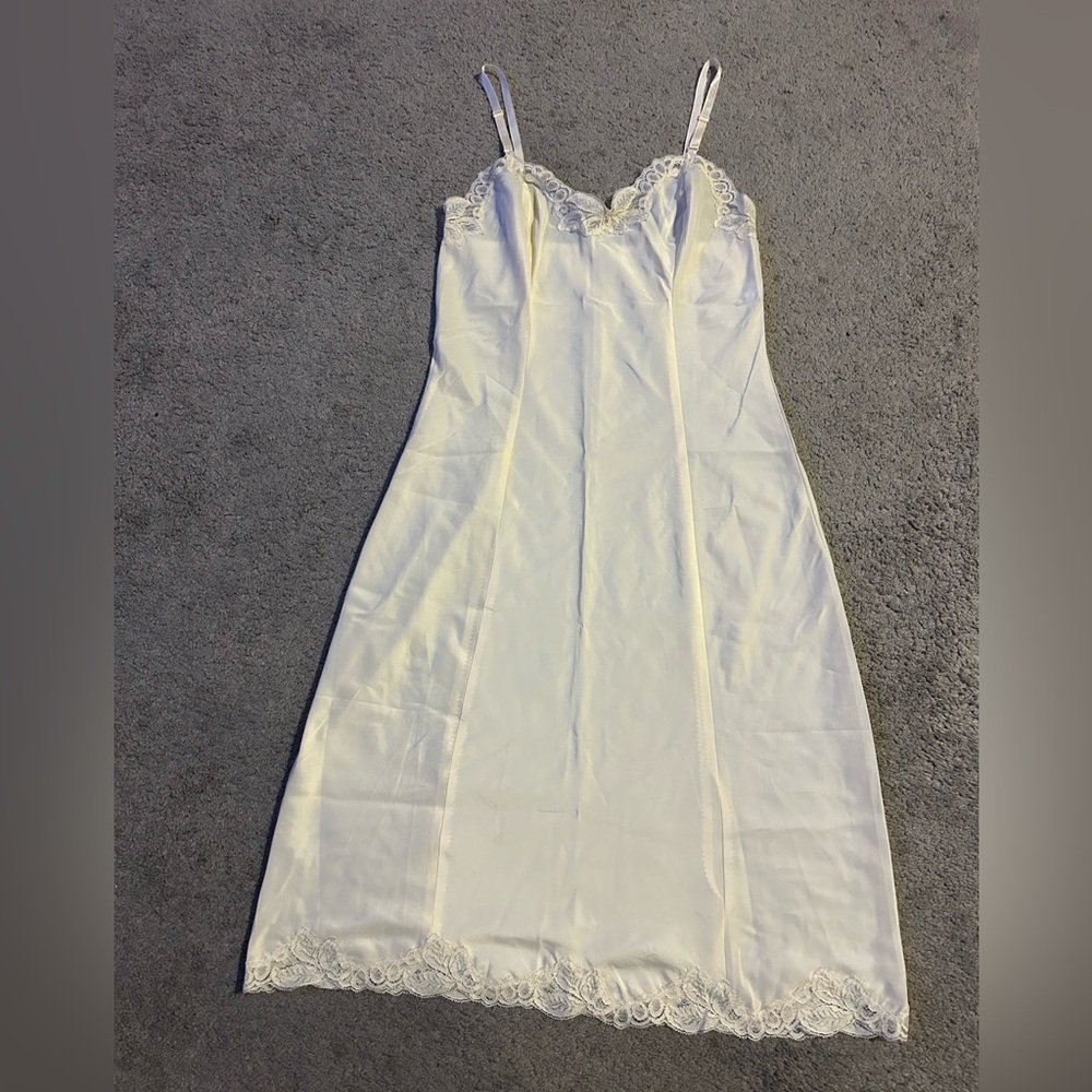 VTG WONDER MAID Non Cling Full Slip Dress‎ 34 Nylon Lace Trim